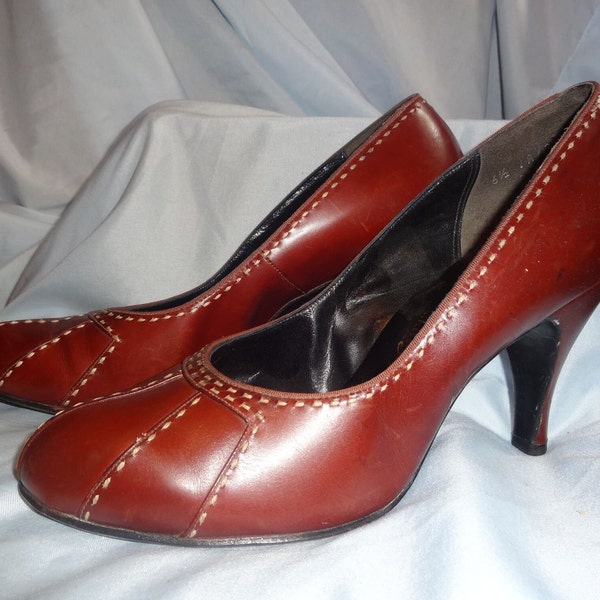 1950s Troylings Cinnamon Brown W/ Overstitching Rounded Toe Shoes Vintage 1940s Heels VLV Dapper Days