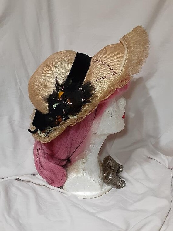 1930s 1940s Straw Picture Hat w/Unique Floral Spra