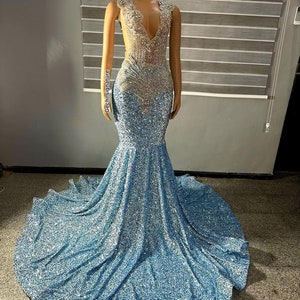 Glow in the dark homecoming dresses 2025
