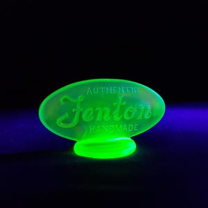 Fenton Glass Dealer Sign, Uranium Glass, Iridescent Glass, Handmade Authentic Fenton Sign,