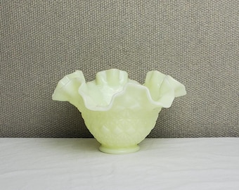 Fenton Vintage 1970's Uranium Custard Satin Glass Crimped Edge