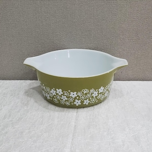 PYREX Spring Blossom Crazy Daisy Casserole Dish, No Lid,  475-B, 2 1/2 Quart