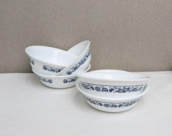 Vintage Corelle Old Town Blue Onion Dessert/Cereal/Soup Bowls