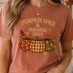 Koszulka Pumpkin Spice & Personal Space Comfort Colors, koszulka w stylu vintage z motywem dyni, zabawny T-shirt dla introwertyków