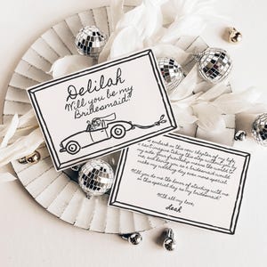 Modelo de cartão de proposta de madrinha com ilustração de carro de casamento desenhado à mão, convite para madrinha de casamento para impressão, estilo boho vintage, dinheiro antigo