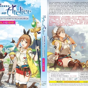 Puede incluir: Ilustración de la portada del DVD de anime para Atelier Ryza: La Reina de la Oscuridad y el Escondite Secreto. La portada presenta un grupo de personajes de anime de pie en un camino en un bosque. El texto en la portada dice "Ryza no Atelier: Tokoyami no Joo to Himitsu no Kakurega Vol. 1-12 End".