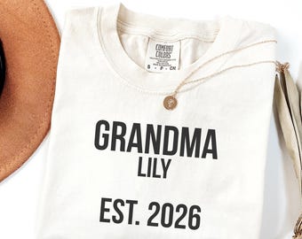 Oma-Opa-Shirt (seit 2026), Geschenk zur Schwangerschaftsverkündung, personalisiertes Großeltern-Shirt, Geschenk für frischgebackene Großeltern, T-Shirt zur Verkündung der Schwangerschaft