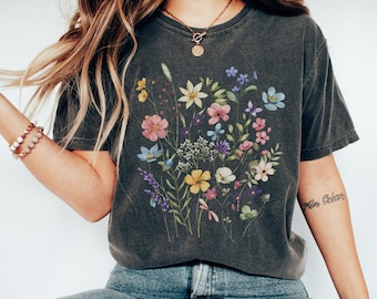 Comfort Colors Wildflower Shirt, Flower Shirts, Aesthetic Wildflower Shirt, Botanical Floral, Minimalist Shirts for Women, Botanical Shirt