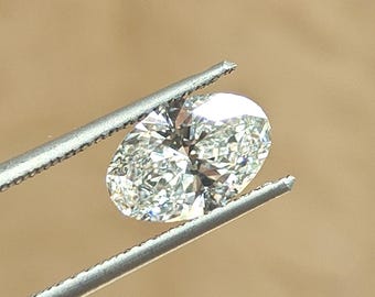 1 Carat Oval Lab Grown Diamond: IGI Certified E VVS1 Loose Diamond