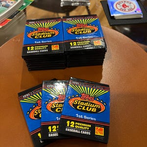 Cartes de baseball « Première édition » « Première série » Topps 1991 Stadium Club non ouvertes. Trois paquets de 12 cartes ;  36 cartes.
