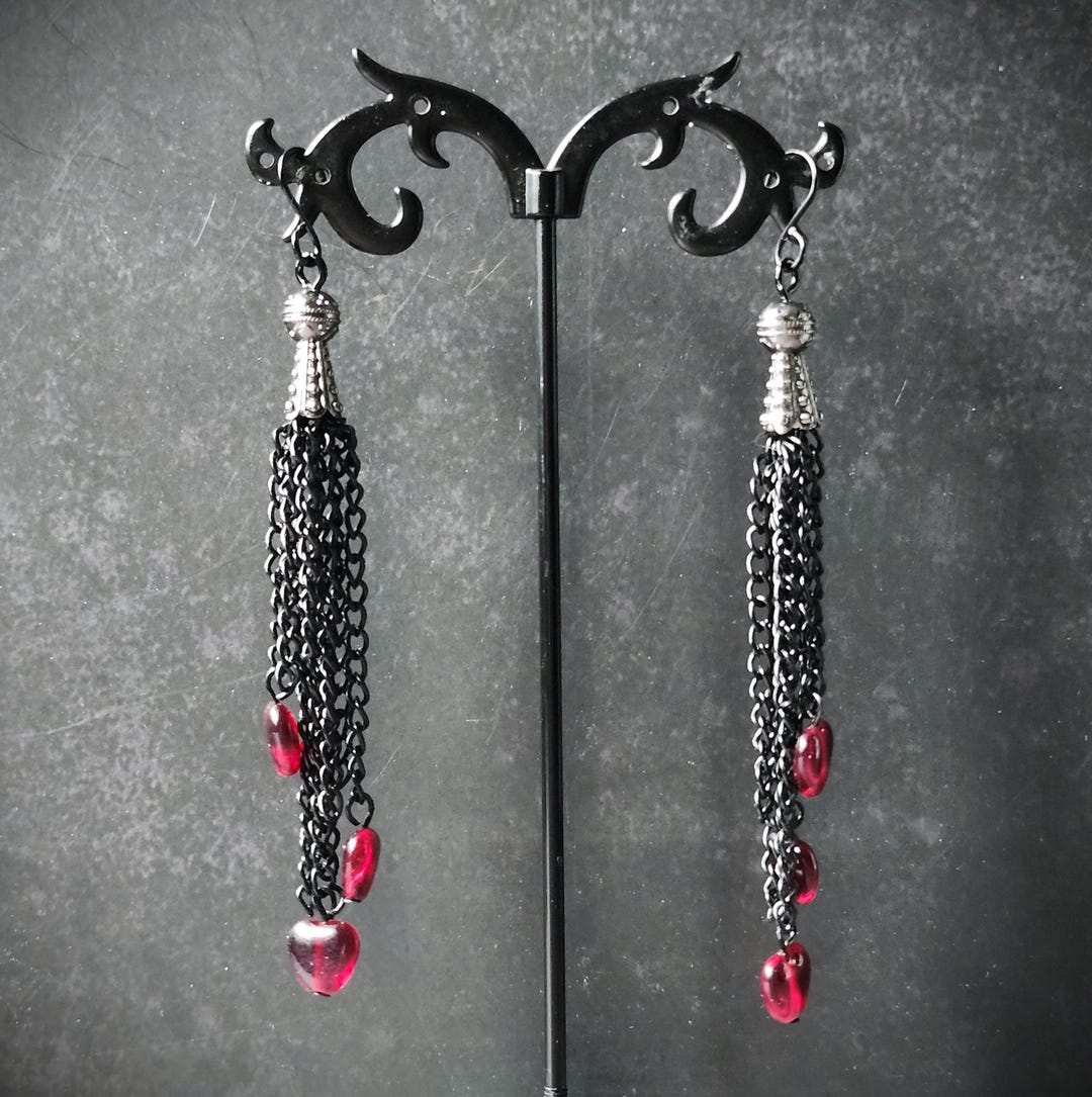 Blood Chain Earrings, Gothic Earrings, Czech Glass Hearts, Valentine's ...