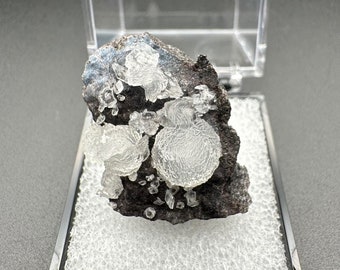 Ball Shape Calcite Mineral from Zhejiang Province, China, 35mm Box Raw Quartz Calcite Specimen, Basalt Quartz Calcite