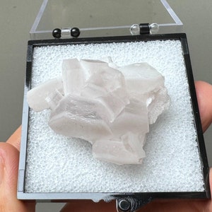 White Fluorescent Calcite Specimen from Fujian, China, 50mm Box White Thousand Layer Calcite, Mineral Specimen Collection