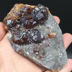 Natural Red Sphalerite on Quartz from Hunna, China, Gemy Deep Red Sphalerite Mineral Specimen, Natural Raw Sphalerite Stone