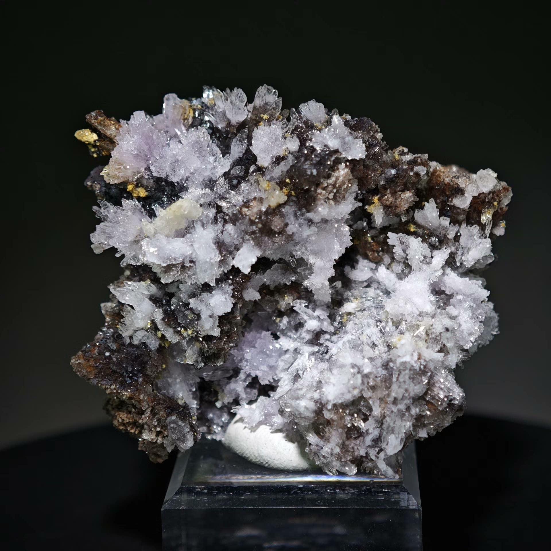 貴州省 パープルクリーダイト A679 天然石 原石 鉱物標本 鉱石 クリード石 貴州省 パープルクリーダイト A679 天然石 原石 鉱物標本 鉱石