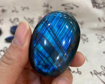 Polished Labradorite Palm Stone, High Quality Labradorite Oval Palm Stone, Tumbled Labradorite Crystal, Blue Flashy Labradorite, 56g
