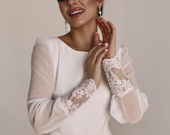 Vestido de novia modesto con mangas de gasa y puños de encaje, corte en A.
