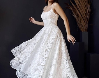 chinese dress ladies Sweetheart Lace Midi Dress in Multi