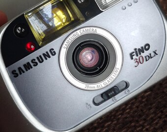 Samsung Fino 30 DLX 35mm Film Camera w/ Case – Tested Working, Good Condition
