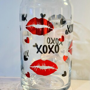 Valentine&#39;s Day Iced Coffee Glass: XOXO Hearts Lips Cup