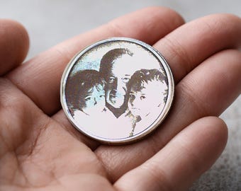 Custom Grandparent Portrait Keepsake Coin – Grandfather with Grandchildren