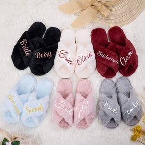 Personalized Bridesmaid Slippers, Bride Slippers, Fluffy Slippers, Cozy Slippers, Bridal Shower Gift, Bridesmaid Proposal, Bridal Party Gift