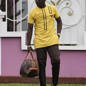 Camicia a maniche corte e pantaloni da uomo gialli e marroni, abbigliamento africano caftano da uomo
