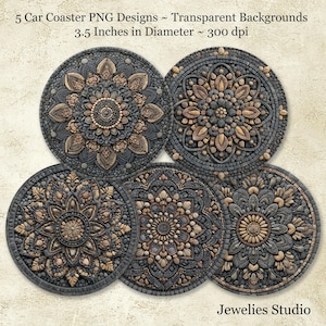 Puede incluir: Cinco posavasos para coche con intrincados diseños de mandala. Cada posavasos mide aproximadamente 8,9 cm de diámetro. Los posavasos presentan una mezcla de colores gris, marrón y beige, con patrones detallados. El texto "5 Car Coaster PNG Designs ~ Transparent Backgrounds 3.5 Inches in Diameter ~ 300 dpi" es visible.