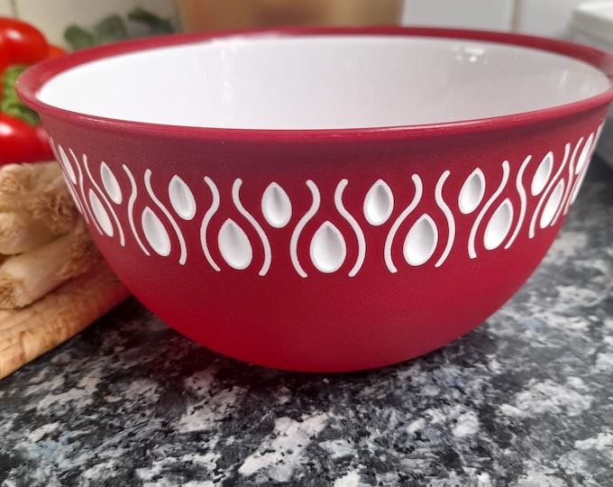 4x great and unique look bowls for  cereal /snacks/pasta ect perfect gift