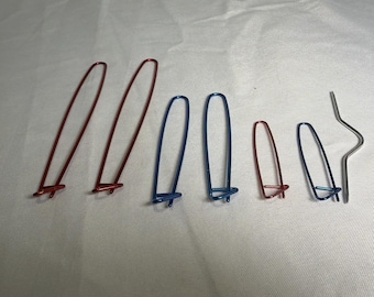 Vintage Lot of 6 Knitting Stitch Holders And 1 Pattern Abbrev. Gauge Aluminum