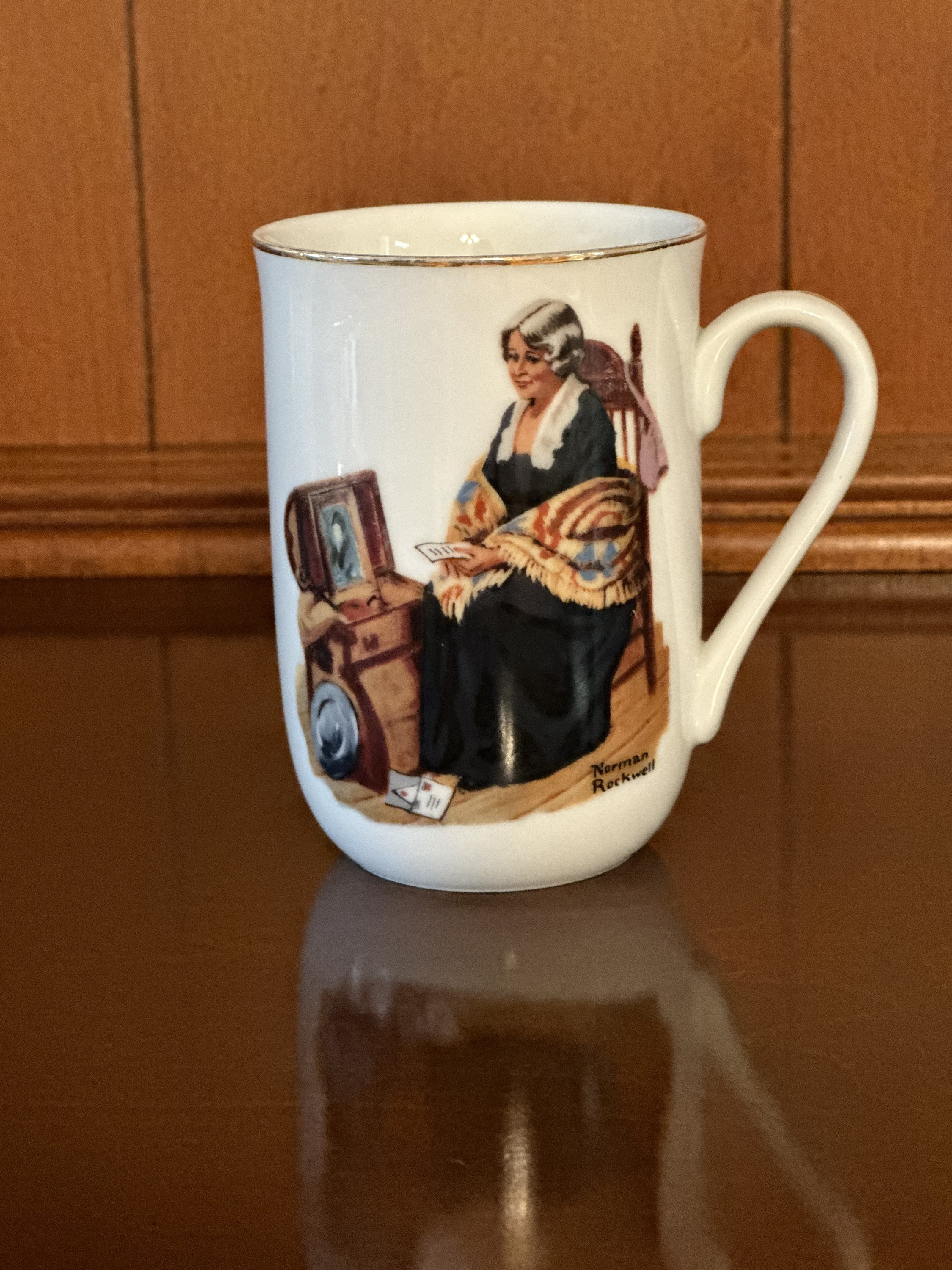 Norman Rockwell set of 4 mugs/cups