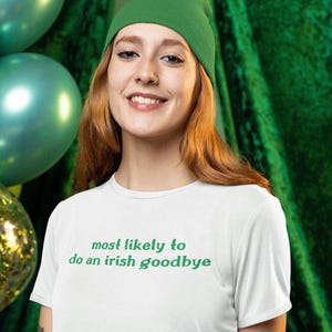 Koszulka dla niemowląt z okazji Dnia Świętego Patryka, najprawdopodobniej pożegnanie w stylu irlandzkim, kultowy slogan, inspirowany latami 2000. i Y2K, krótki top z napisem na Dzień Świętego Patryka, skrócony