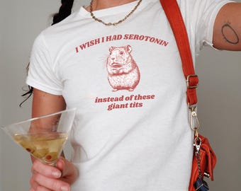 セロトニンが欲しいベビーTシャツ、90年代/Y2Kスタイル、2000年代の美学、クロップドTシャツ、コケット、象徴的、攻撃的、面白いミームスローガン