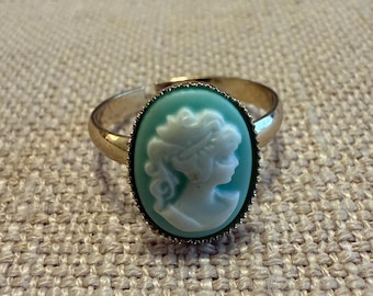Vintage Adjustable Blue Cameo Ring Size 8 Silver Tone