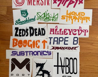 Aangepaste vinylstickers (EDM-artiesten, spreuken, emoji's, enz.) Veel kleuren beschikbaar