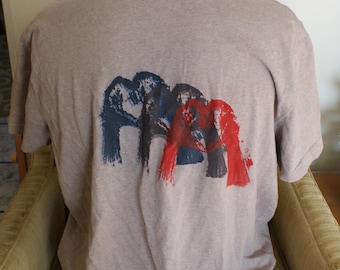 Elektrisch bosbeige veelkleurig T-shirt met zeefdruk