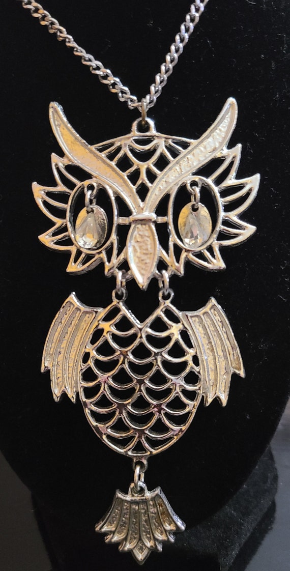 Vintage retro owl pendant