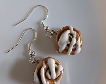 Cinnamon Bun Earrings l Coffee Roll Earrings l Polymer Clay Charms l Food Earrings