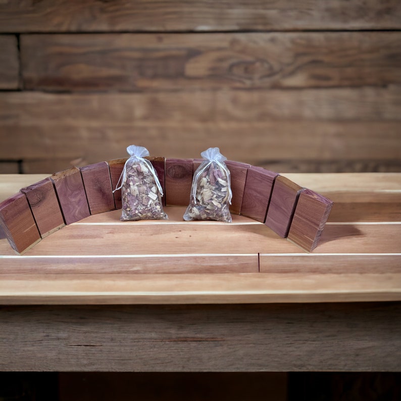 OzarkFence Cedar Blocks & Sachets - Thumbnail 3
