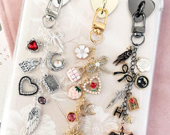 Personalized Kindle Charm Chain, Customized Bookish Gifts, Kindle Kobo iPhone Accessory for E-reader, Booklover Gift, Kindle Décor, Keychain