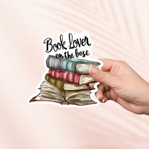 Amante de los libros en la pegatina suelta, linda pegatina de vinilo, pegatinas Kindle, merchandising librero, regalo para amantes de los libros, regalo para lectores electrónicos, amantes de la lectura, lectores de obscenidades