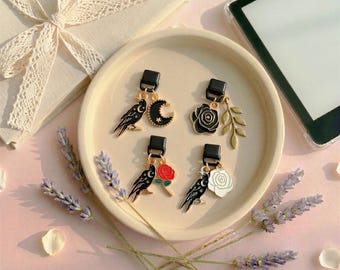 Personalized Kindle Charm, Gothic Raven Kindle Dust Plug Charm, Customized Bookish Gifts, Booklover Gift, Kindle Décor, Phone Charm, USB-C