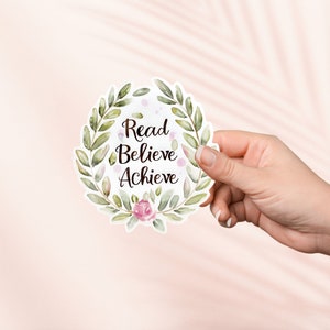 Sticker Read croyez réaliser, Adorable autocollant en vinyle livresque, Merch livresque, Cadeau pour amateur de livres, Stickers Kindle pour liseuse électronique, Amateur de lecture, Smut Reader