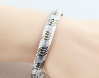 Sterling Silver Bangle Bracelet Etched Design 6 3/4 Inch Vintage