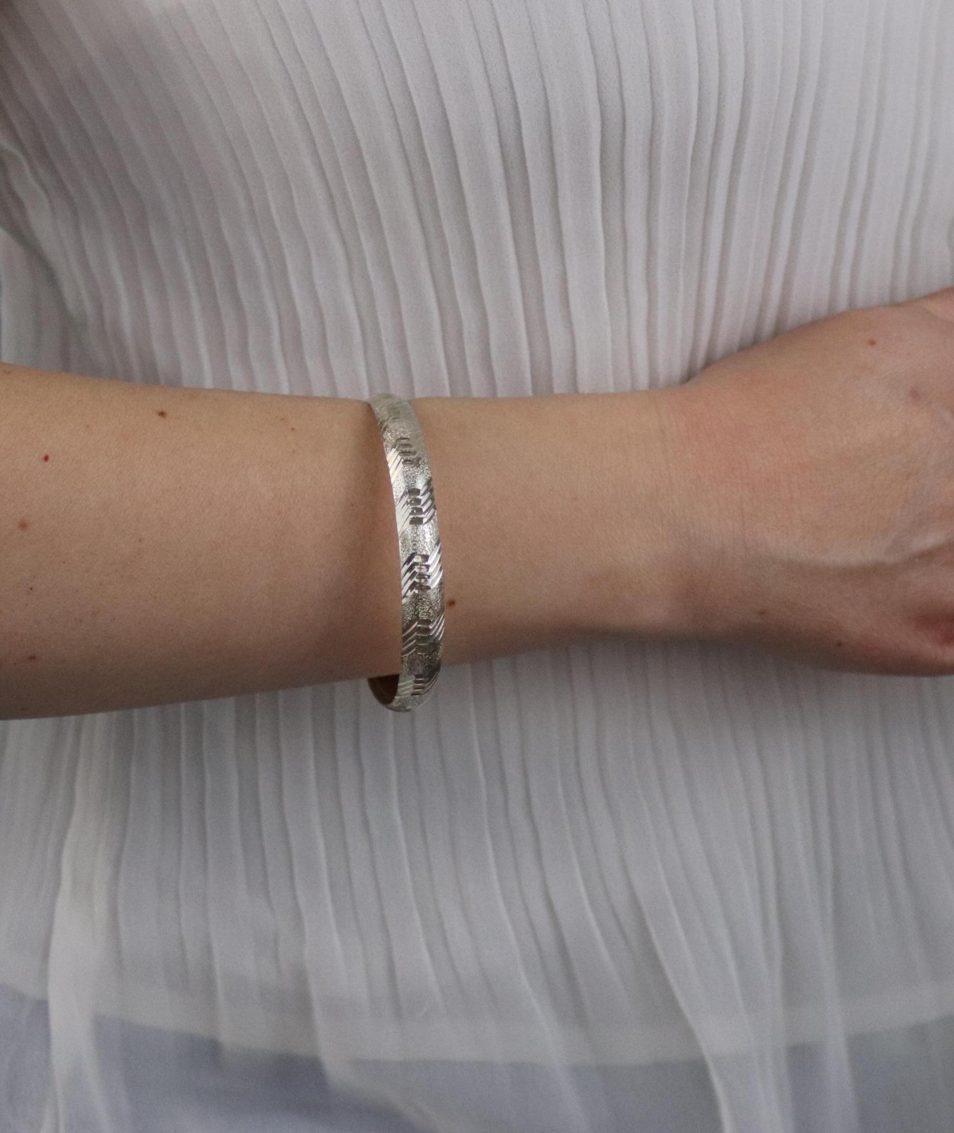 Sterling Silver Bangle Bracelet Etched Design 6 3/4 Inch Vintage