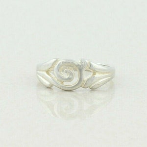 Sterling Silver Flower Band Ring Size 6 1/2