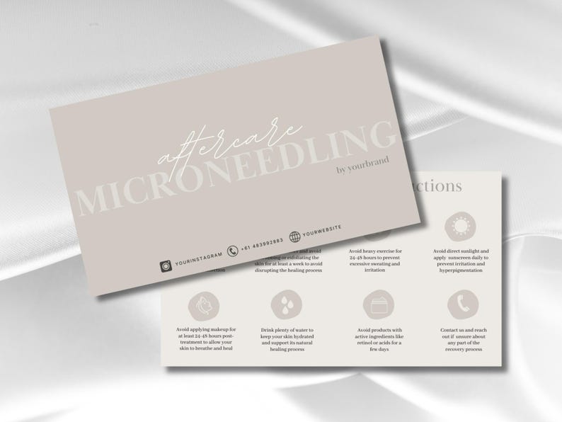 Puede incluir: Una tarjeta de color marr&oacute;n claro con el texto "aftercare MICRONEEDLING by yourbrand" en blanco. La tarjeta tiene una lista de instrucciones para el cuidado posterior, incluyendo evitar el maquillaje, la luz solar directa y el ejercicio extenuante. La tarjeta tambi&eacute;n incluye informaci&oacute;n de contacto para la marca.