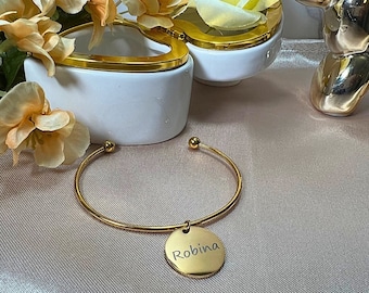 Bracelet jonc prénom personnalisé, bracelet prénom personnalisé cercle gravé, bijoux prénom personnalisés, cadeau pour une amie, cadeau pour elle, cadeau pour lui