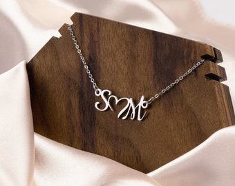 Collana a forma di cuore con iniziali personalizzate, regalo di anniversario in acciaio inossidabile inciso