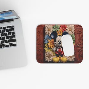 Mouse Pad, Fun Animal Desk Accessory, Unique Gift for Kids and Adults, Office Decor, Safari Themed Mouse Mat